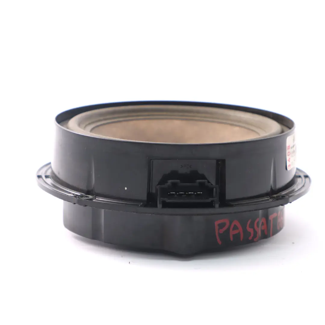 Głośnik Tylnych Drzwi Blaupunkt do VW Volkswagen Passat B6 o numerze 3C0035453 VW Volkswagen Passat B6 Głośnik Tylnych Drzwi Blaupunkt - SKU 3C0035453 - Numer Części 3C0035453