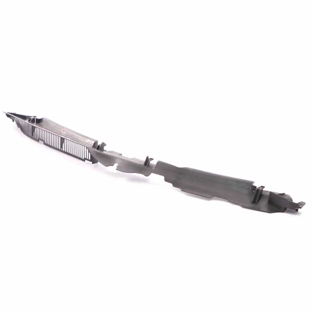 Panneau Avant Canal D'admission D'air Conduit De Guidage pour VW Passat B6 à propos du numéro de pièce 3C0121330 VW Passat B6 Panneau Avant Canal D'admission D'air Conduit De Guidage - SKU 3C0121330-1 - Numéro de pièce 3C0121330