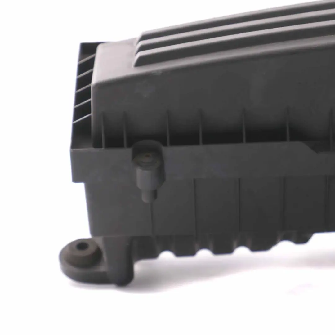 Audi A3 8P Air Filter Box Air Intake Silencer Filter Box 3C0 129 607 A - SKU 3C0129607AB - Part number 3C0129607A