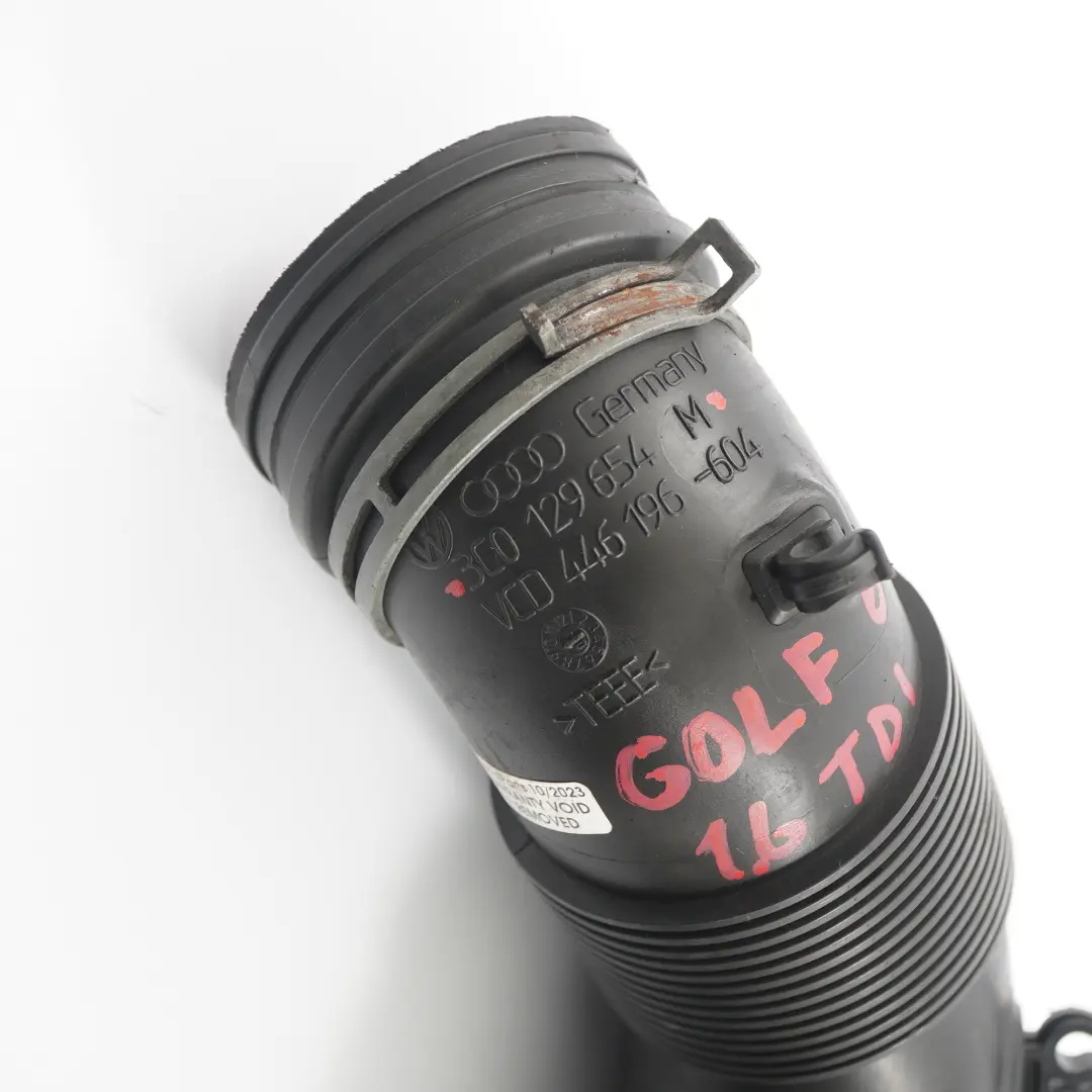 Wąż Rura Intercoolera do VW Golf 6 1.6 TDI o numerze 3C0129654 VW Golf 6 1.6 TDI Wąż Rura Intercoolera - SKU 3C0129654 - Numer Części 3C0129654