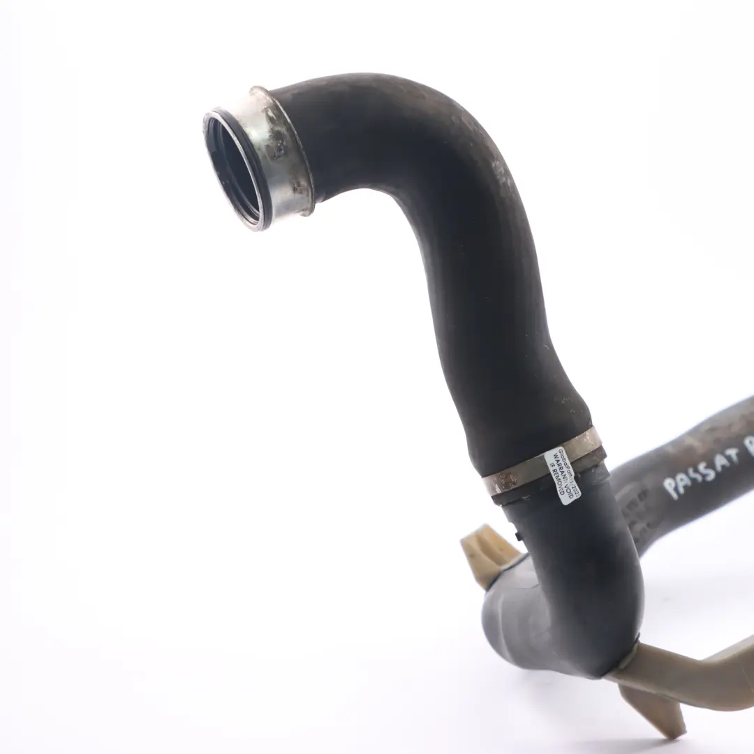 Tuyau D'Admission D'Air VW Passat B6 Golf MK5 1.9 TDI Turbo Hose pour à propos du numéro de pièce 3C0145840H Tuyau D'Admission D'Air VW Passat B6 Golf MK5 1.9 TDI Turbo Hose - SKU 3C0145840H - Numéro de pièce 3C0145840H
