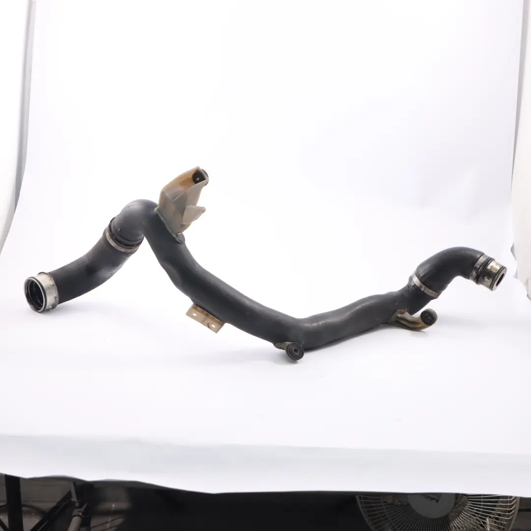 MK5 1.9 TDI Wąż Rura Przewód Intercoolera do VW Passat B6 Golf o numerze 3C0145840H VW Passat B6 Golf MK5 1.9 TDI Wąż Rura Przewód Intercoolera - SKU 3C0145840H - Numer Części 3C0145840H