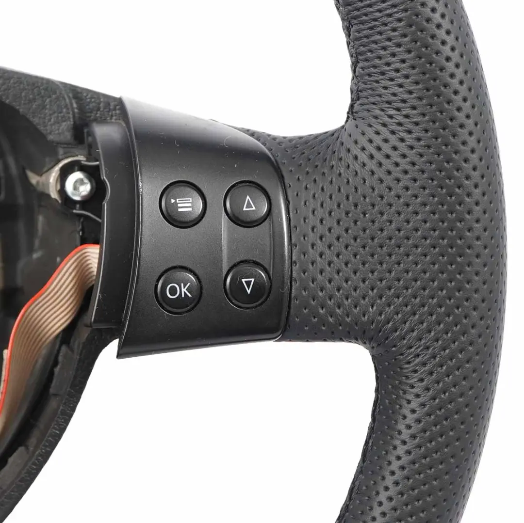 NOUVEAU Volant cuir noir multifonction pour VW Passat B6 à propos du numéro de pièce 3C0419091AP VW Passat B6 NOUVEAU Volant cuir noir multifonction - SKU 3C0419091AP-1 - Numéro de pièce 3C0419091AP