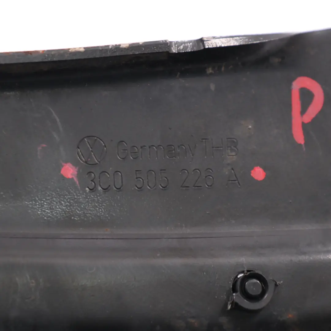 Braccio di controllo posteriore dell'asse destra per VW Passat B6 B7 con numero di parte 3C0505226A VW Passat B6 B7 Braccio di controllo posteriore dell'asse destra - SKU 3C0505226A - Numero di parte 3C0505226A