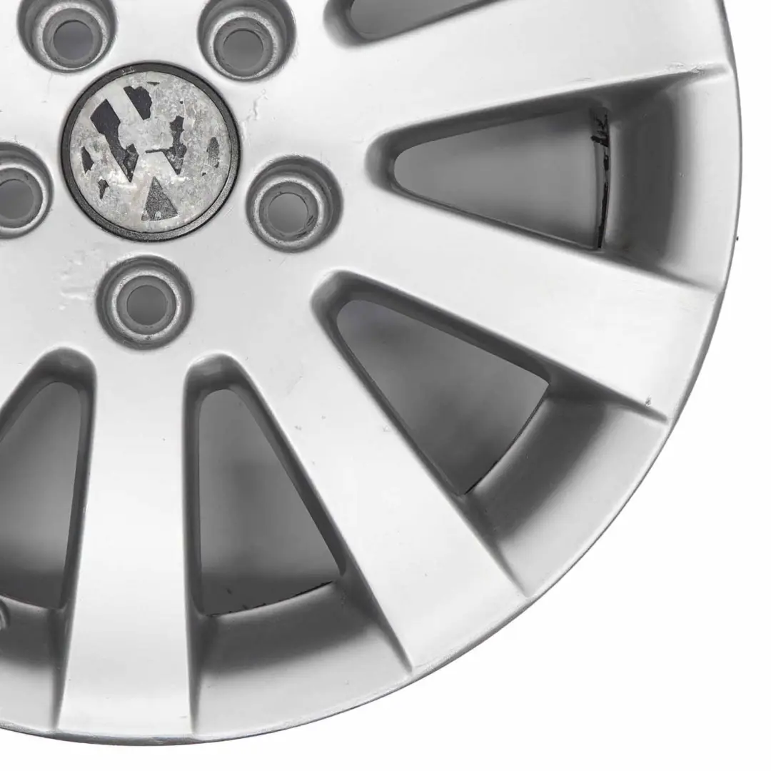 Cerchio in lega argento 16" ET:45 7J per VW Volkswagen Passat B6 con numero di parte 3C0601025 VW Volkswagen Passat B6 Cerchio in lega argento 16" ET:45 7J - SKU 3C0601025-2 - Numero di parte 3C0601025