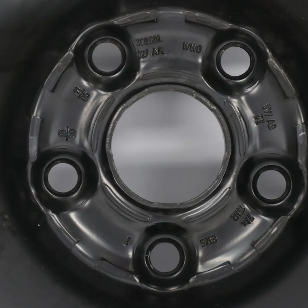 Schwarz Stahlfelge 16" 7J ET:45 5x112 für VW Volkswagen Passat B6 mit Teilenummer 3C0601027A VW Volkswagen Passat B6 Schwarz Stahlfelge 16" 7J ET:45 5x112 - SKU 3C0601027A - Teilenummer 3C0601027A