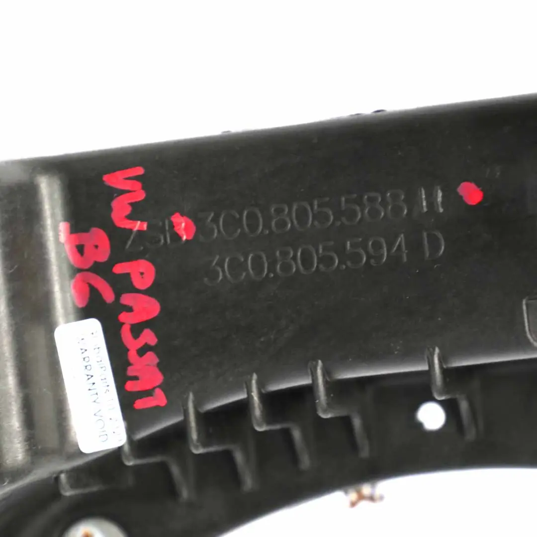 Capot de radiateur avant à panneau latéral pour Volkswagen VW Passat B6 à propos du numéro de pièce 3C0805588H Volkswagen VW Passat B6 Capot de radiateur avant à panneau latéral - SKU 3C0805588H - Numéro de pièce 3C0805588H