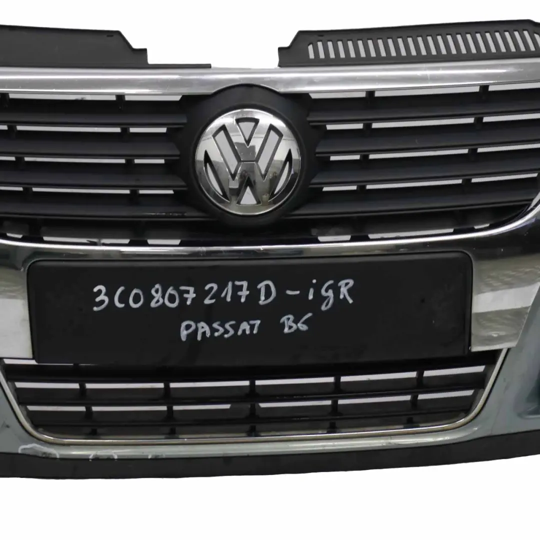 Przedni Zderzak Iron Grey do Volkswagen VW Passat B6 o numerze 3C0807217D Volkswagen VW Passat B6 Przedni Zderzak Iron Grey - SKU 3C0807217D-IGR - Numer Części 3C0807217D