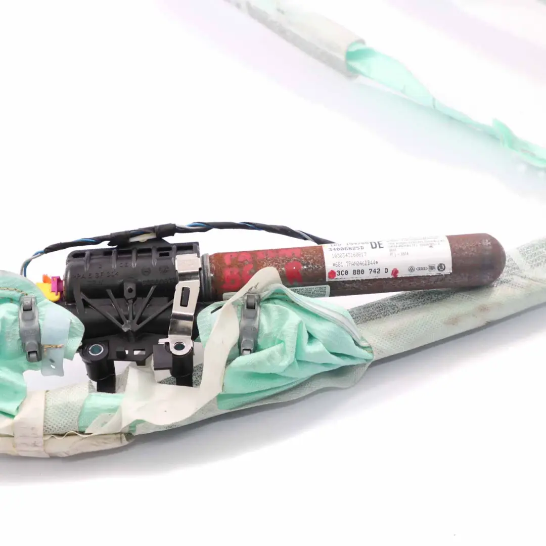 Cabeza Techo Airbag Cortina Derecho Air Bag para VW Volkswagen Passat B6 con número de pieza 3C0880742D VW Volkswagen Passat B6 Cabeza Techo Airbag Cortina Derecho Air Bag - SKU 3C0880742D - Número de pieza 3C0880742D