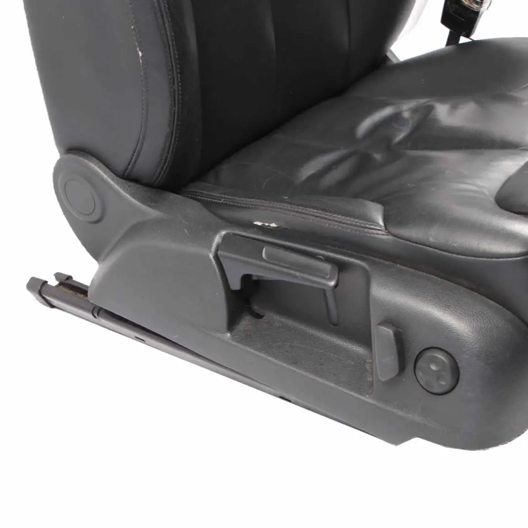Front Seat Volkswagen Passat B6 Right O/S Leather Black Heated to with Part number 3C0881806NR Front Seat Volkswagen Passat B6 Right O/S Leather Black Heated - SKU 3C0881806NR - Part number 3C0881806NR