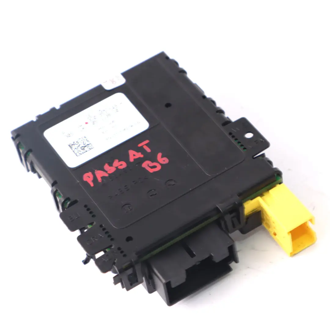 Moduł Kąta Skrętu do VW Passat B6 o numerze 3C0953549A VW Passat B6 Moduł Kąta Skrętu - SKU 3C0953549A - Numer Części 3C0953549A