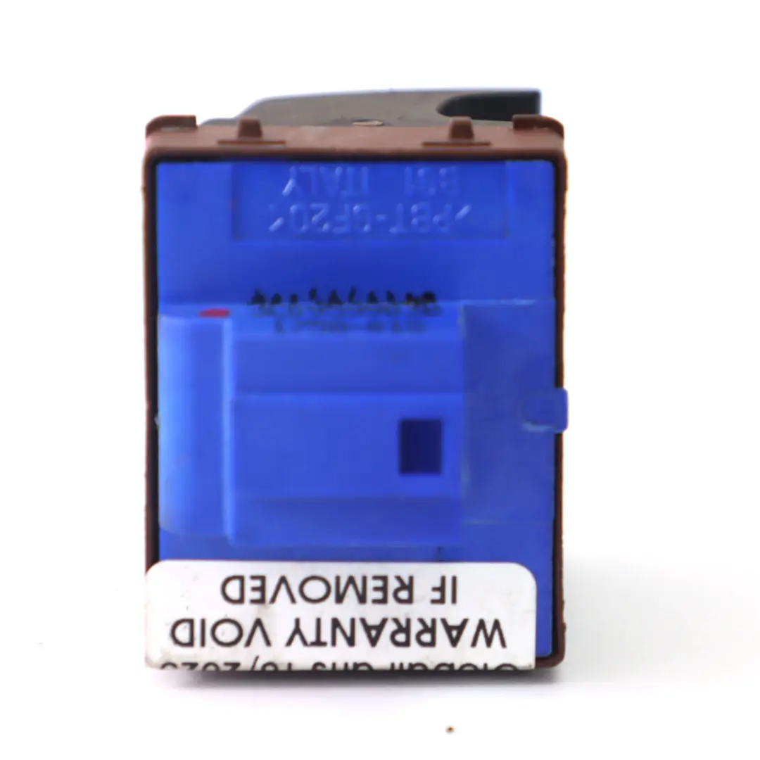 Bouton d'ouverture de la trappe à carburant pour Volkswagen VW Passat B6 à propos du numéro de pièce 3C0959903B Volkswagen VW Passat B6 Bouton d'ouverture de la trappe à carburant - SKU 3C0959903B - Numéro de pièce 3C0959903B