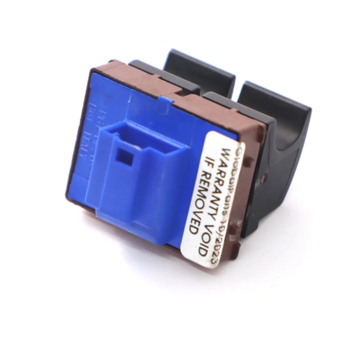 Volkswagen VW Passat B6 Bouton d'ouverture de la trappe à carburant - SKU 3C0959903B - Numéro de pièce 3C0959903B