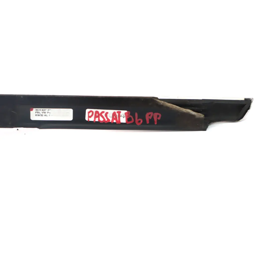 VW Passat B6 Window Seal Weatherstrip Door Front Right O/S Trim Strip - SKU 3C4837476C - Part number 3C4837476C
