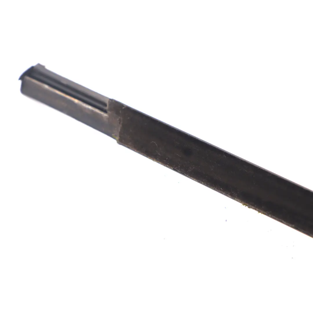 VW Passat B6 Window Seal Weatherstrip Door Front Right O/S Trim Strip - SKU 3C4837476C - Part number 3C4837476C