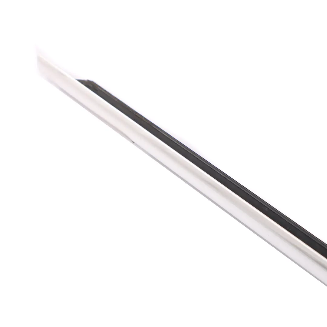 VW Passat B6 Joint Vitrage Bavette Porte Avant Droite garniture - SKU 3C4837476C - Numéro de pièce 3C4837476C