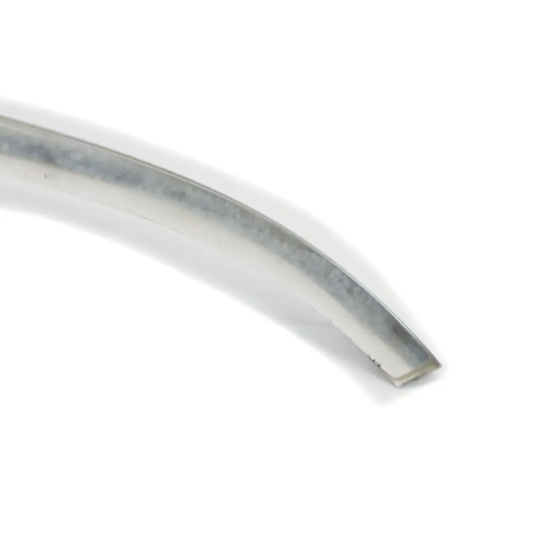 Vitrée Avant Droite Bande Chromé pour Volkswagen Passat B6 Porte à propos du numéro de pièce 3C4837644B Volkswagen Passat B6 Porte Vitrée Avant Droite Bande Chromé - SKU 3C4837644B - Numéro de pièce 3C4837644B