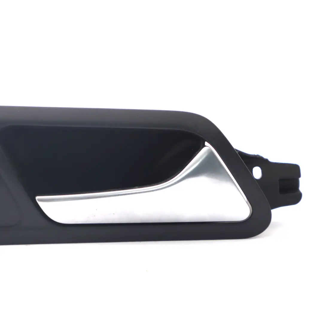 Türverkleidung Griff Innen Hinten Rechts Grab für VW Volkswagen Passat B6 mit Teilenummer 3C4839114 VW Volkswagen Passat B6 Türverkleidung Griff Innen Hinten Rechts Grab - SKU 3C4839114 - Teilenummer 3C4839114