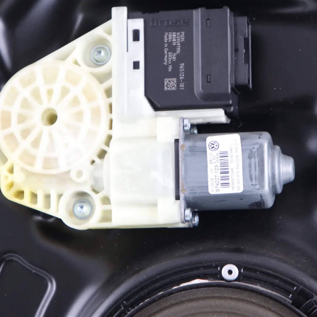 Door Card Mount Volkswagen VW Passat B6 Rear Left N/S Window Lifter Holder to with Part number 3C5839461J Door Card Mount Volkswagen VW Passat B6 Rear Left N/S Window Lifter Holder - SKU 3C5839461J - Part number 3C5839461J