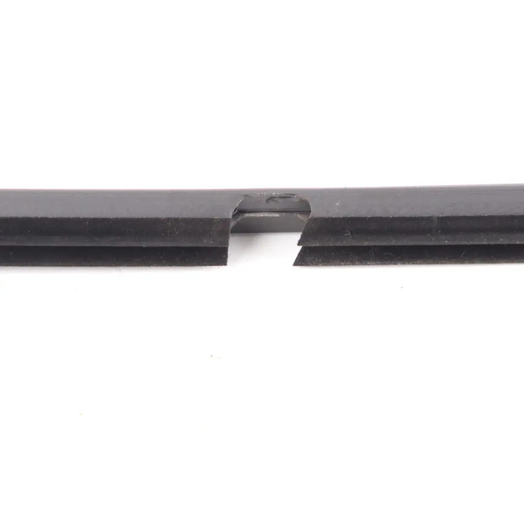 Ventana Sello Puerta Trasera Izquierda Junta Sellado Tira 8E0839479 para Audi A4 B7 con número de pieza 3C5839471B Audi A4 B7 Ventana Sello Puerta Trasera Izquierda Junta Sellado Tira 8E0839479 - SKU 3C5839471B - Número de pieza 3C5839471B