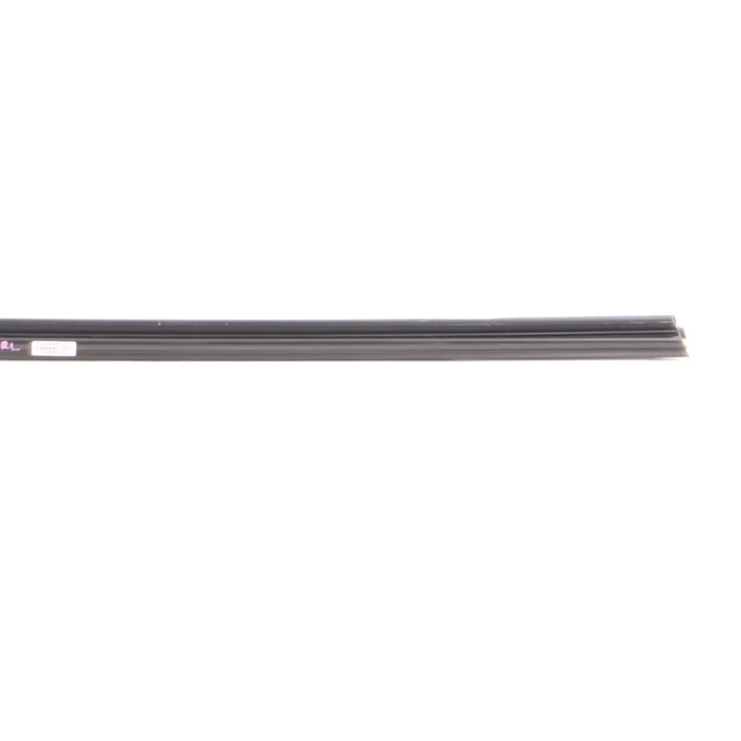 Ventana Sello Puerta Trasera Izquierda Junta Sellado Tira 8E0839479 para Audi A4 B7 con número de pieza 3C5839471B Audi A4 B7 Ventana Sello Puerta Trasera Izquierda Junta Sellado Tira 8E0839479 - SKU 3C5839471B - Número de pieza 3C5839471B