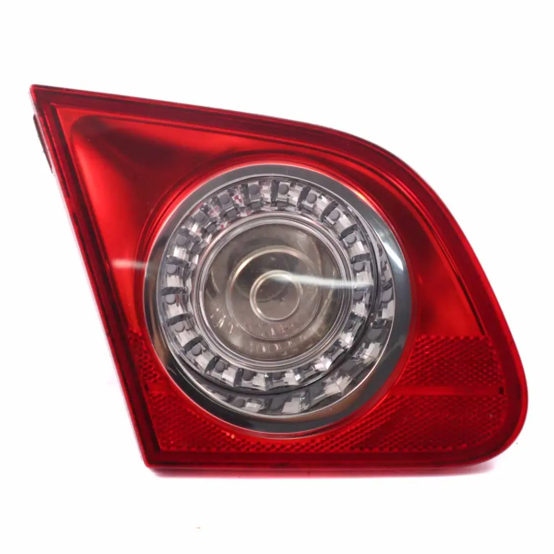 Luz Trasera Izquierda Tapa Maletero Luz Portón Trasero para VW Passat B6 Berlina con número de pieza 3C5945093F VW Passat B6 Berlina Luz Trasera Izquierda Tapa Maletero Luz Portón Trasero - SKU 3C5945093F - Número de pieza 3C5945093F