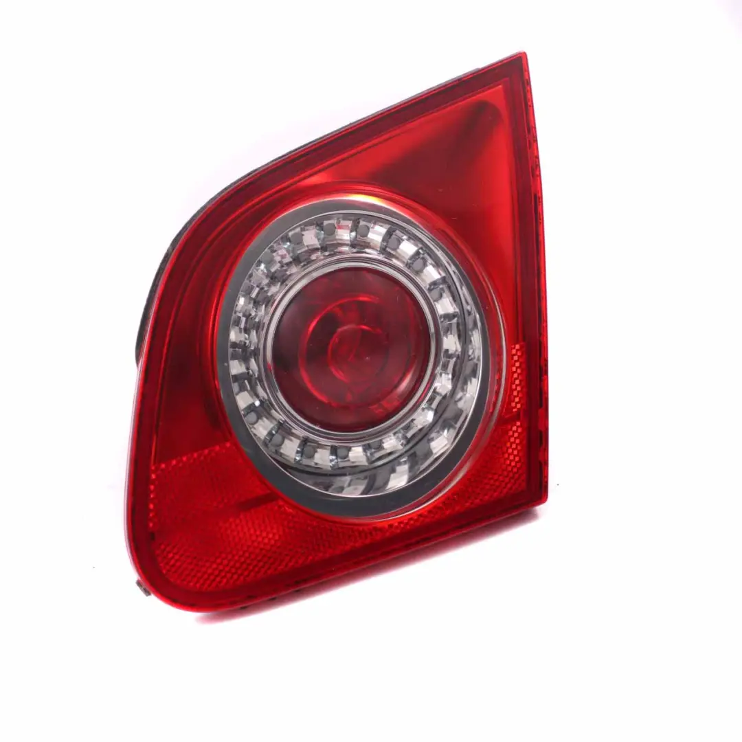 Luz Trasera Derecha Tapa Maletero Portón Trasero para VW Passat B6 Berlina con número de pieza 3C5945094F VW Passat B6 Berlina Luz Trasera Derecha Tapa Maletero Portón Trasero - SKU 3C5945094F - Número de pieza 3C5945094F
