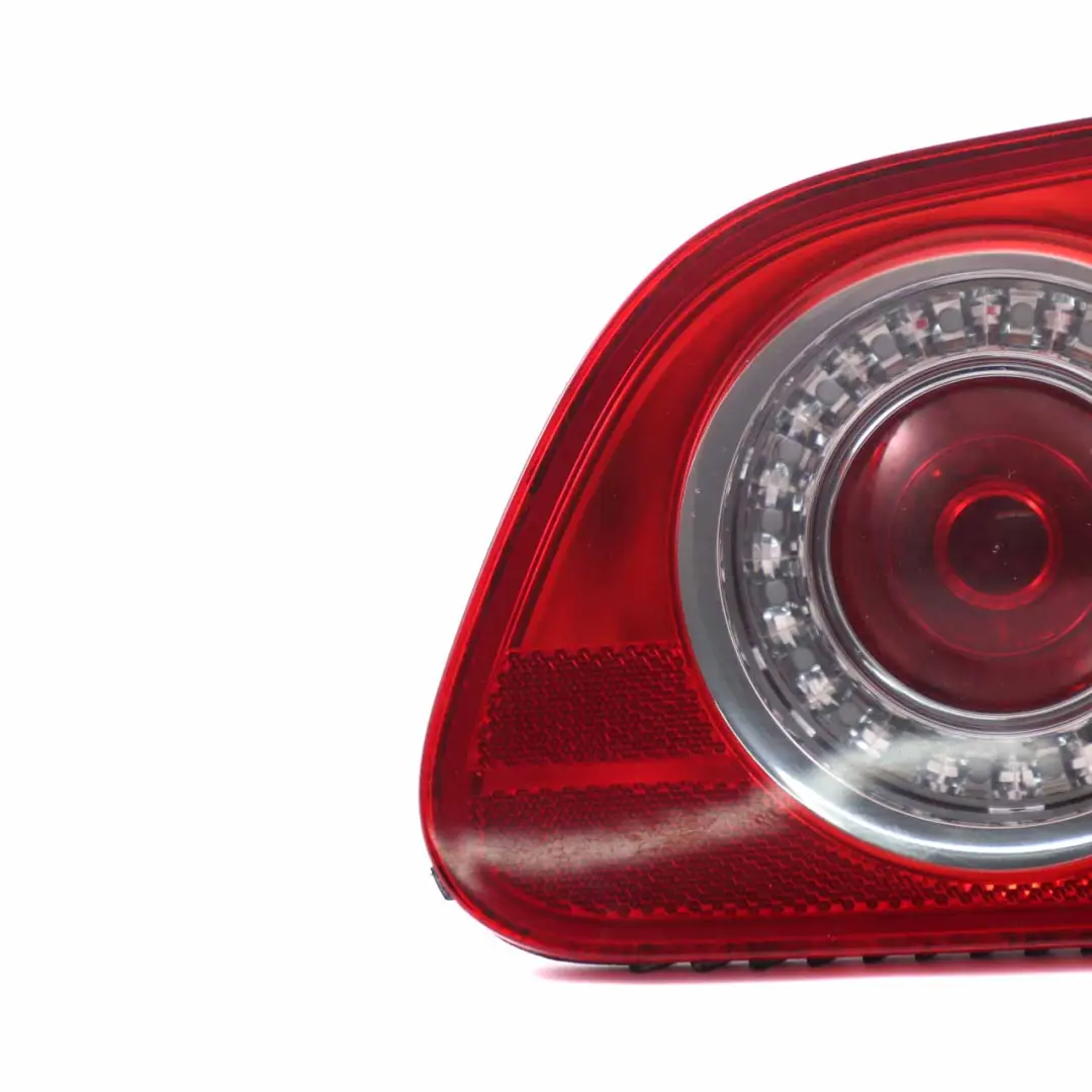 Lamp Right O/S Trunk Lid Tailgate Light to VW Passat B6 Saloon Rear with Part number 3C5945094F VW Passat B6 Saloon Rear Lamp Right O/S Trunk Lid Tailgate Light - SKU 3C5945094F - Part number 3C5945094F