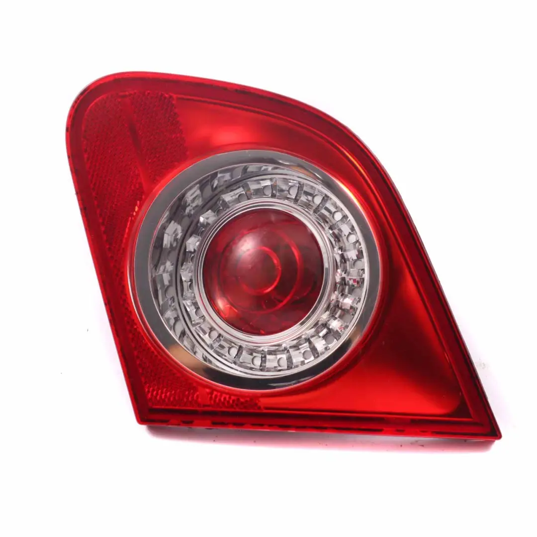 Luz Trasera Derecha Tapa Maletero Portón Trasero para VW Passat B6 Berlina con número de pieza 3C5945094F VW Passat B6 Berlina Luz Trasera Derecha Tapa Maletero Portón Trasero - SKU 3C5945094F - Número de pieza 3C5945094F