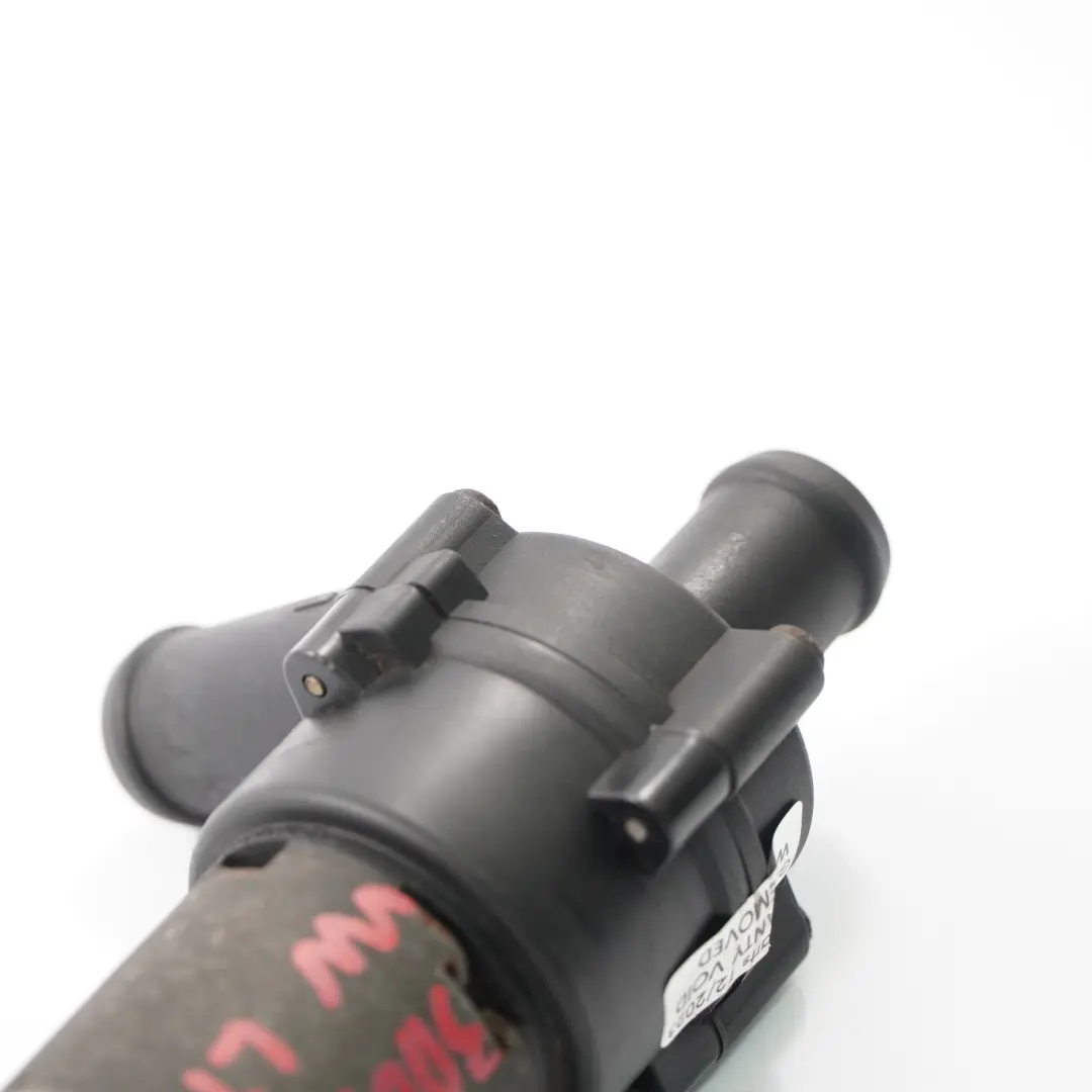 Dodatkowa Elektryczna Pompa Obiegu Wody do Volkswagen LT o numerze 3D0965561D Volkswagen LT Dodatkowa Elektryczna Pompa Obiegu Wody - SKU 3D0965561D - Numer Części 3D0965561D