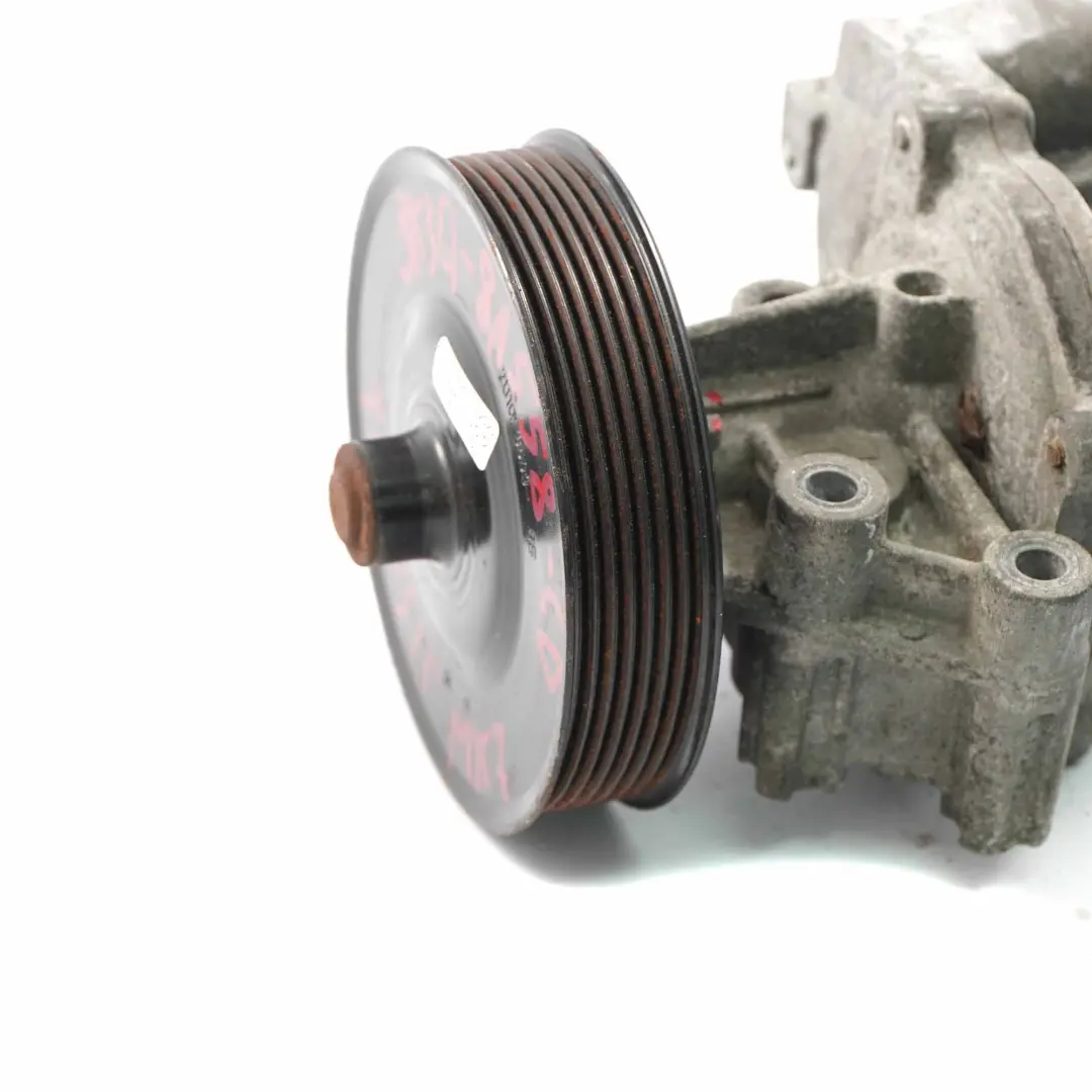 Pompa Acqua Refrigerante per Ford Transit MK7 Diesel con numero di parte 3K3Q8A558CD Ford Transit MK7 Diesel Pompa Acqua Refrigerante - SKU 3K3Q8A558CD - Numero di parte 3K3Q8A558CD