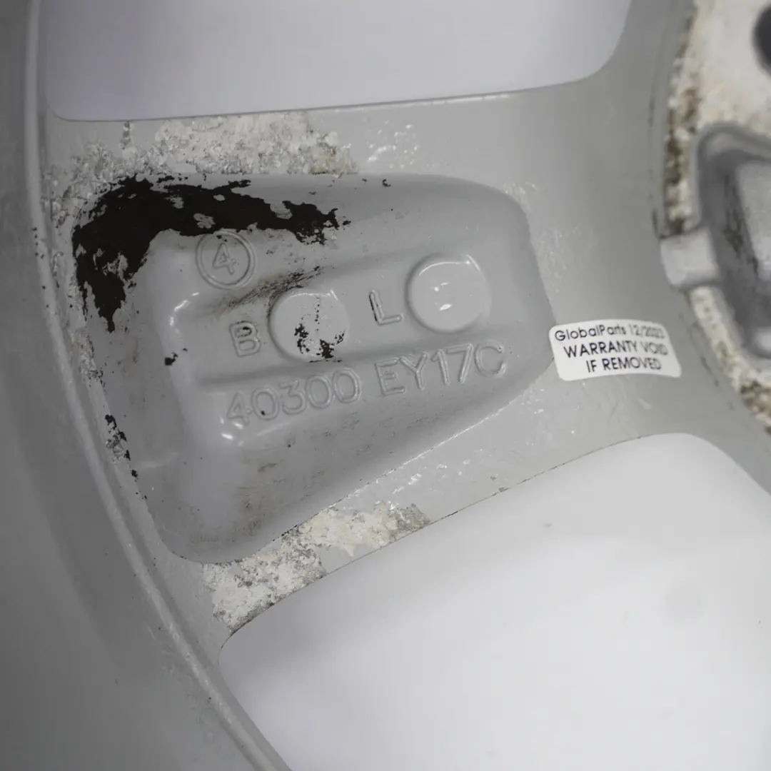 Llanta de aleación plateada Nissan Qashqai J10 17" ET:40 6.5J para con número de pieza 40300EY17C Llanta de aleación plateada Nissan Qashqai J10 17" ET:40 6.5J - SKU 40300EY17C-2 - Número de pieza 40300EY17C