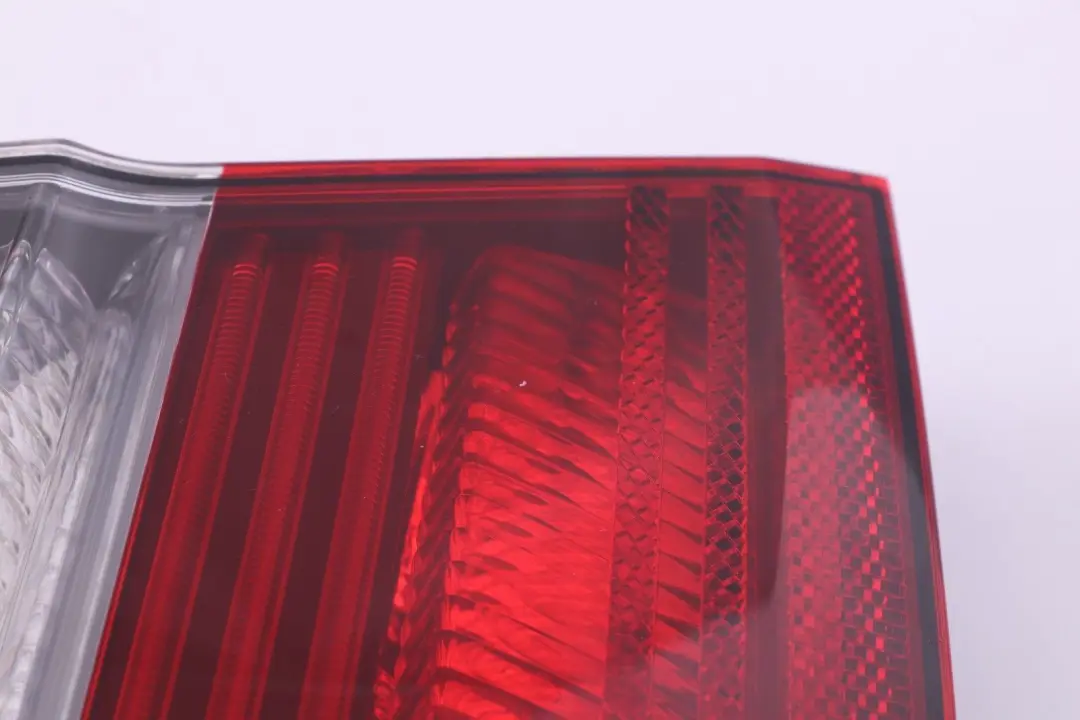 BMW 3 SERIES E90 Lamp Light In The Side Panel Rear Left N/S 0 - SKU 406879 - Part number 406879