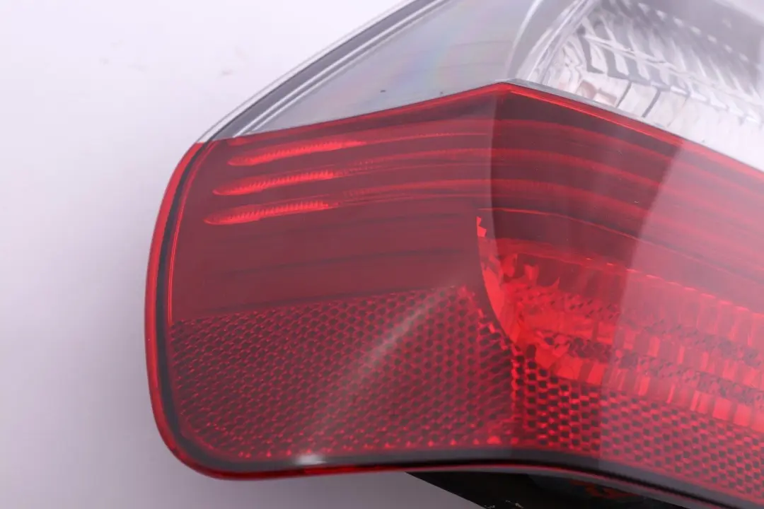 BMW 3 SERIES E90 Lamp Light In The Side Panel Rear Left N/S 0 - SKU 406879 - Part number 406879