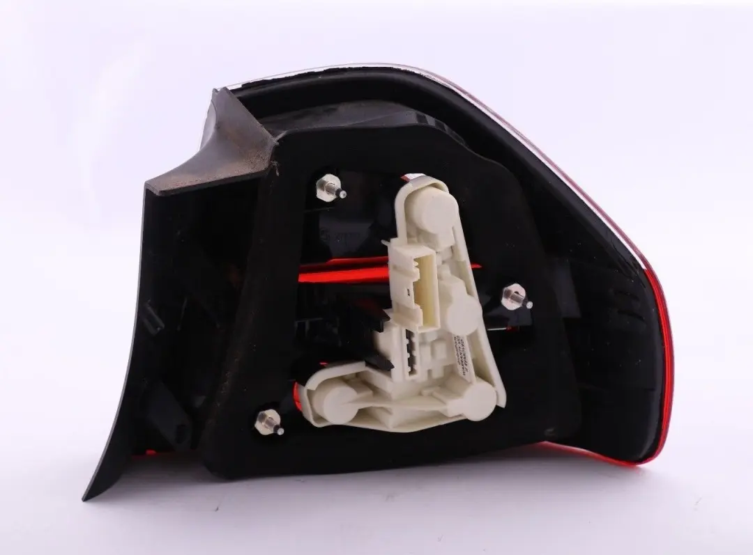 BMW 3 SERIES E90 Lamp Light In The Side Panel Rear Left N/S 0 - SKU 406879 - Part number 406879