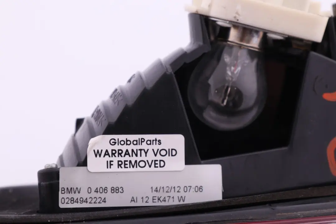 Reihe E90 Heckleuchte Heckklappe links 63210 0 für BMW 3 mit Teilenummer 406883 BMW 3 Reihe E90 Heckleuchte Heckklappe links 63210 0 - SKU 406883 - Teilenummer 406883