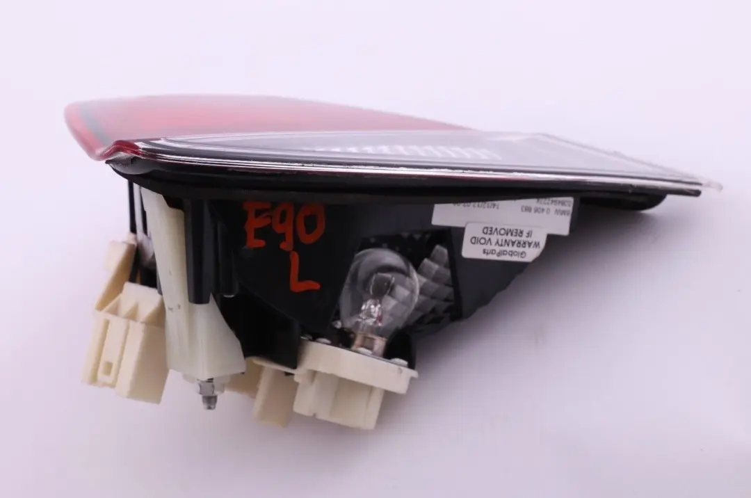 Reihe E90 Heckleuchte Heckklappe links 63210 0 für BMW 3 mit Teilenummer 406883 BMW 3 Reihe E90 Heckleuchte Heckklappe links 63210 0 - SKU 406883 - Teilenummer 406883