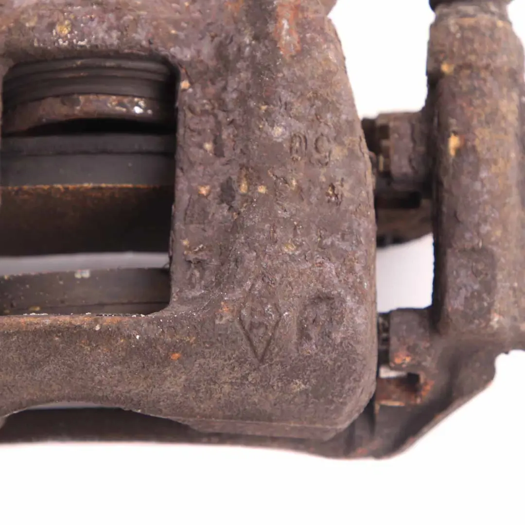 Mk3 Pinza Freno Delantera Derecha Unidad Freno Rueda para Renault Trafic con número de pieza 410013477R Renault Trafic Mk3 Pinza Freno Delantera Derecha Unidad Freno Rueda - SKU 410013477R - Número de pieza 410013477R