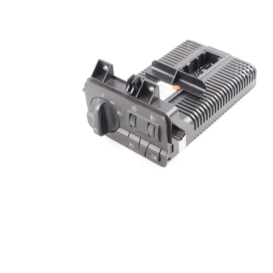 Headlight Light Lamp Switch Control Unit Module Button Panel to BMW E46 with Part number 4105585 BMW E46 Headlight Light Lamp Switch Control Unit Module Button Panel - SKU 4105585 - Part number 4105585