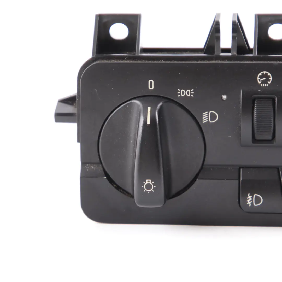 Headlight Light Lamp Switch Control Unit Module Button Panel to BMW E46 with Part number 4105585 BMW E46 Headlight Light Lamp Switch Control Unit Module Button Panel - SKU 4105585 - Part number 4105585
