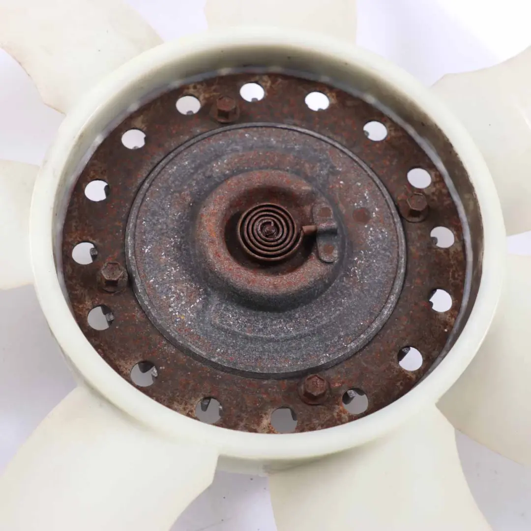 MK6 2.4 Diesel Motor Kühlung Kühler Lüfterblatt Viscous für Ford Transit mit Teilenummer 4406277 Ford Transit MK6 2.4 Diesel Motor Kühlung Kühler Lüfterblatt Viscous - SKU 4406277 - Teilenummer 4406277