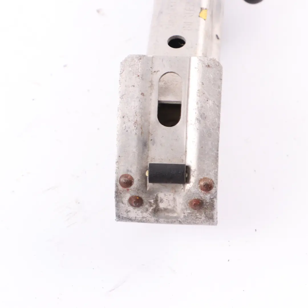 Lifting Jack Emergency Wheel Lifting Tool to Audi 80 90 100 Car with Part number 443011031 Audi 80 90 100 Car Lifting Jack Emergency Wheel Lifting Tool - SKU 443011031 - Part number 443011031