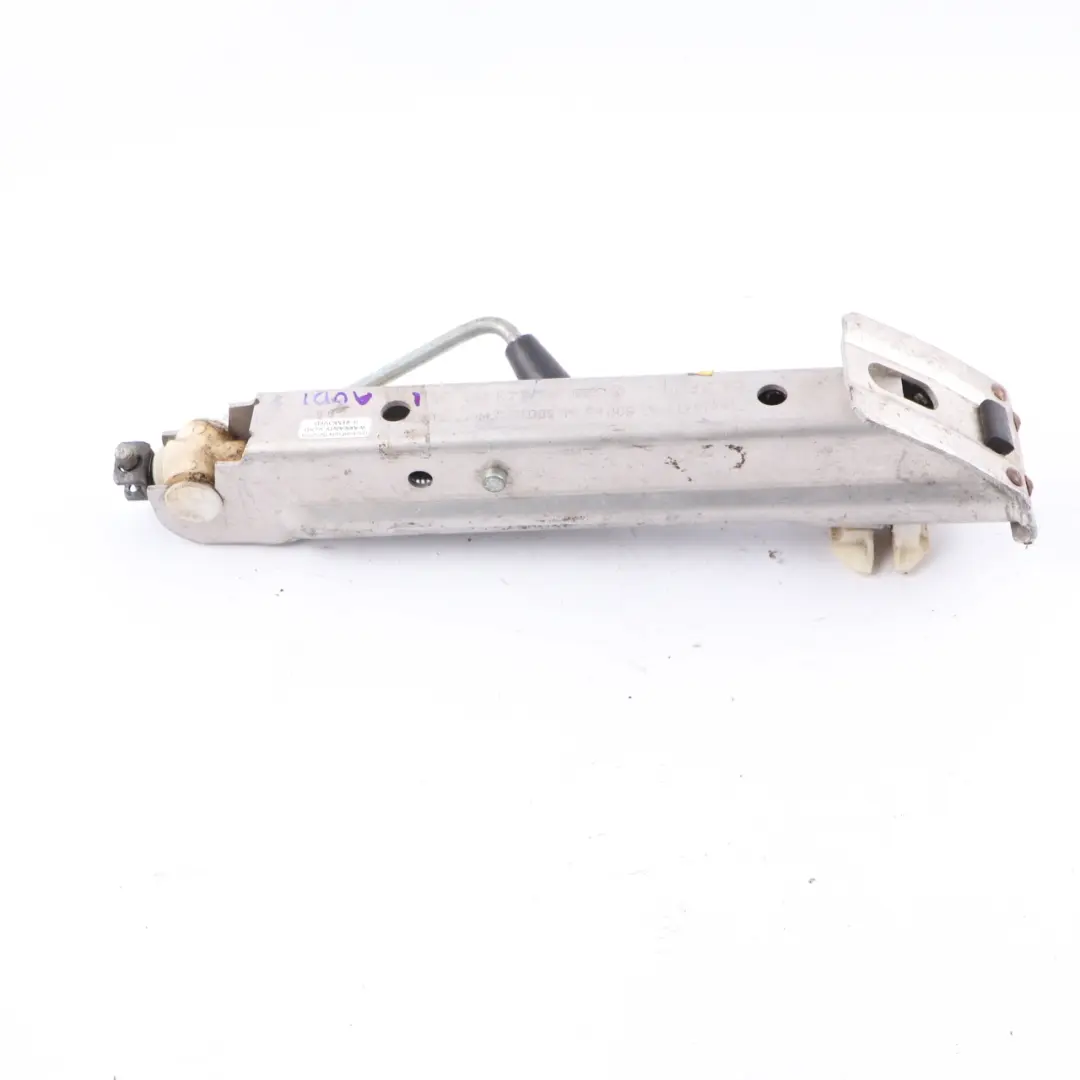 Lifting Jack Emergency Wheel Lifting Tool to Audi 80 90 100 Car with Part number 443011031 Audi 80 90 100 Car Lifting Jack Emergency Wheel Lifting Tool - SKU 443011031 - Part number 443011031