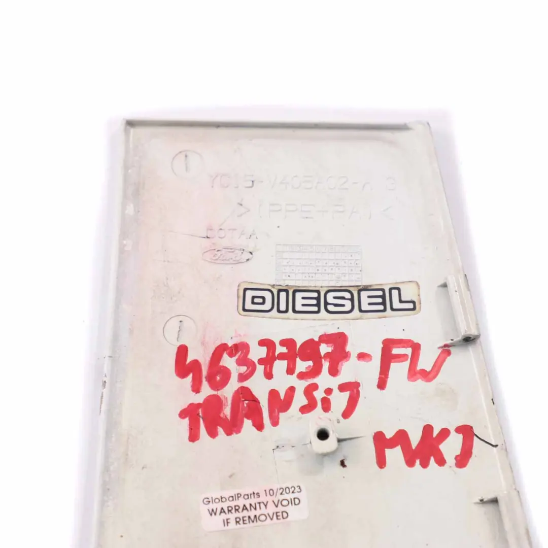 Kraftstofftankklappe Abdeckung Trim Frozen White - Z2 für Ford Transit Mk7 mit Teilenummer 4637797 Ford Transit Mk7 Kraftstofftankklappe Abdeckung Trim Frozen White - Z2 - SKU 4637797-FW - Teilenummer 4637797