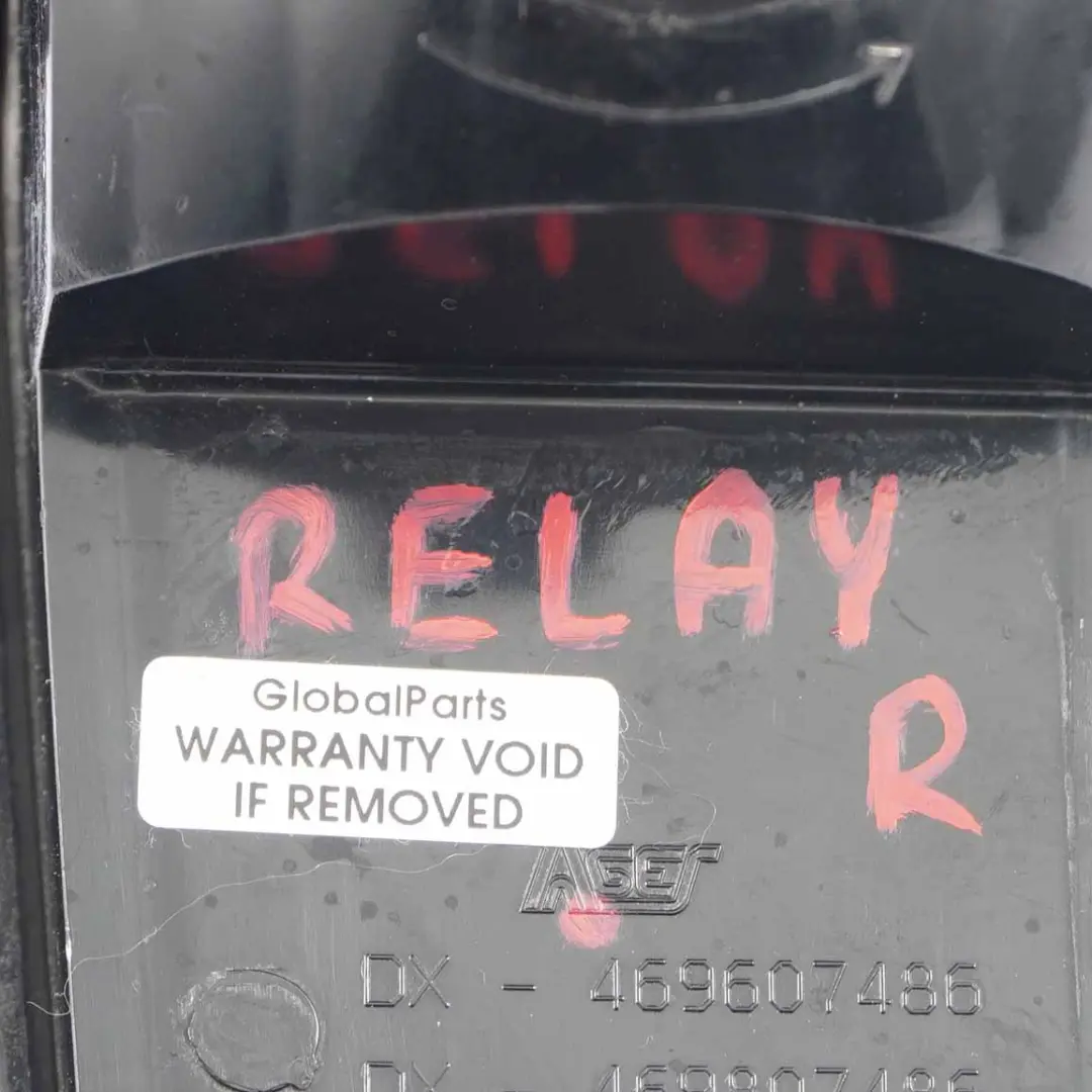 Feu brouillard Fiat Ducato Peugeot Boxer Feu pare chocs arrière droit pour à propos du numéro de pièce 469607486 Feu brouillard Fiat Ducato Peugeot Boxer Feu pare chocs arrière droit - SKU 469607486 - Numéro de pièce 469607486