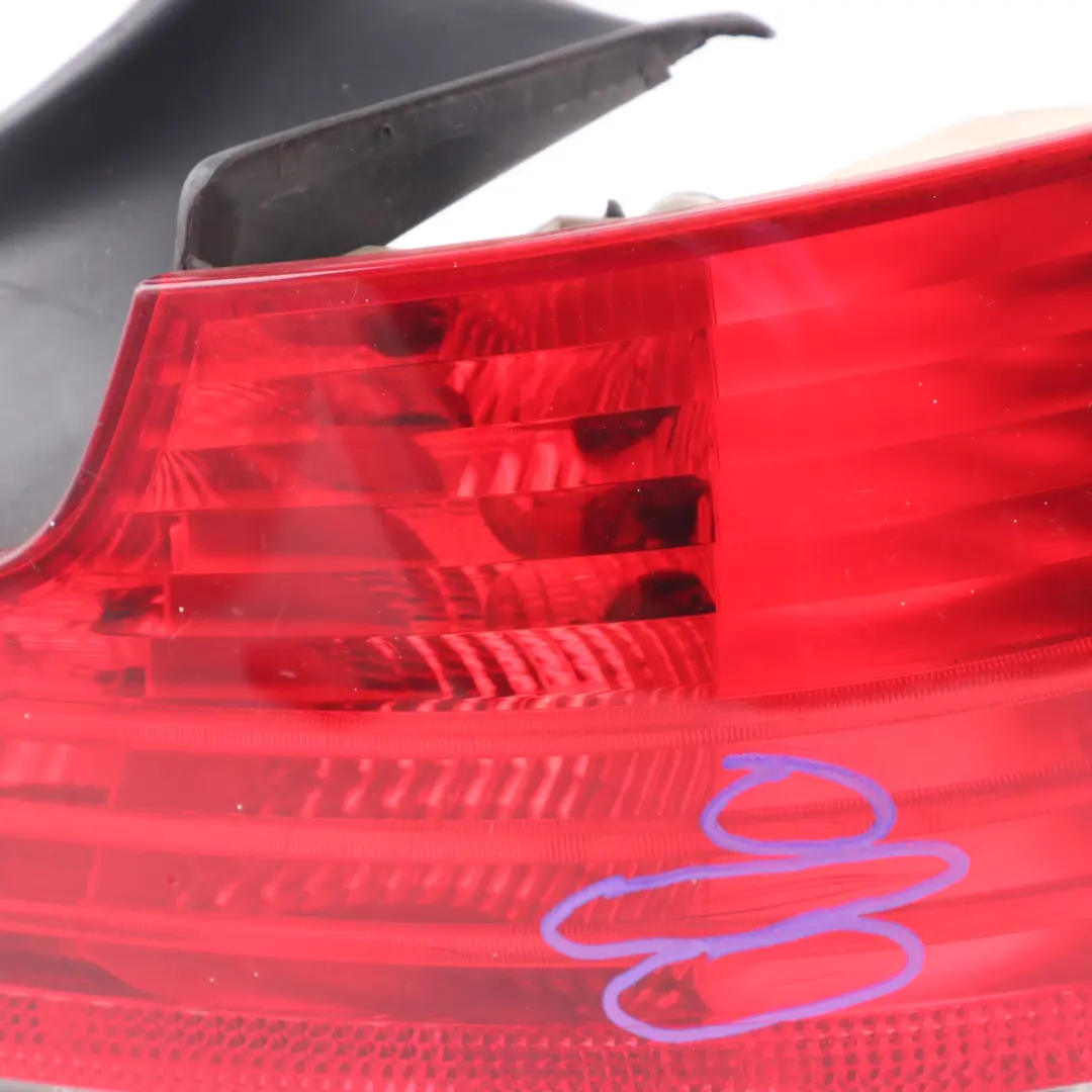 Fanale Posteriore Destra per BMW E82 E88 Coupe Cabrio con numero di parte 4869810 BMW E82 E88 Coupe Cabrio Fanale Posteriore Destra - SKU 4869810-1 - Numero di parte 4869810