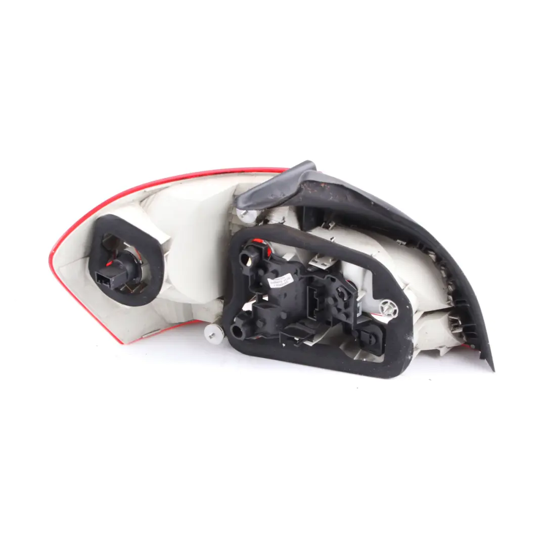  £Rear Lamp BMW E82 Coupe E88 Convertible Tail Light Right O/S Side Panel - SKU 4869810-2 - Part number 4869810