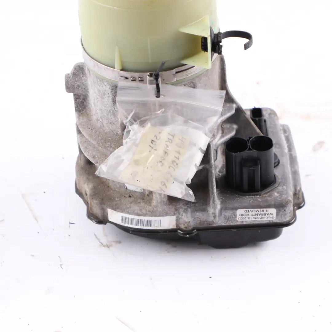 Steering Pump to Renault Trafic 3 Vauxhall Vivaro B 1.6 Diesel Power with Part number 491100616R Renault Trafic 3 Vauxhall Vivaro B 1.6 Diesel Power Steering Pump - SKU 491100616R - Part number 491100616R