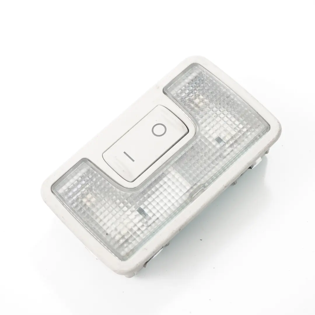  Plafonnier Arrière Audi A4 B7 Panneau D'Éclairage Intérieur - SKU 4B9947123 - Numéro de pièce 4B9947123