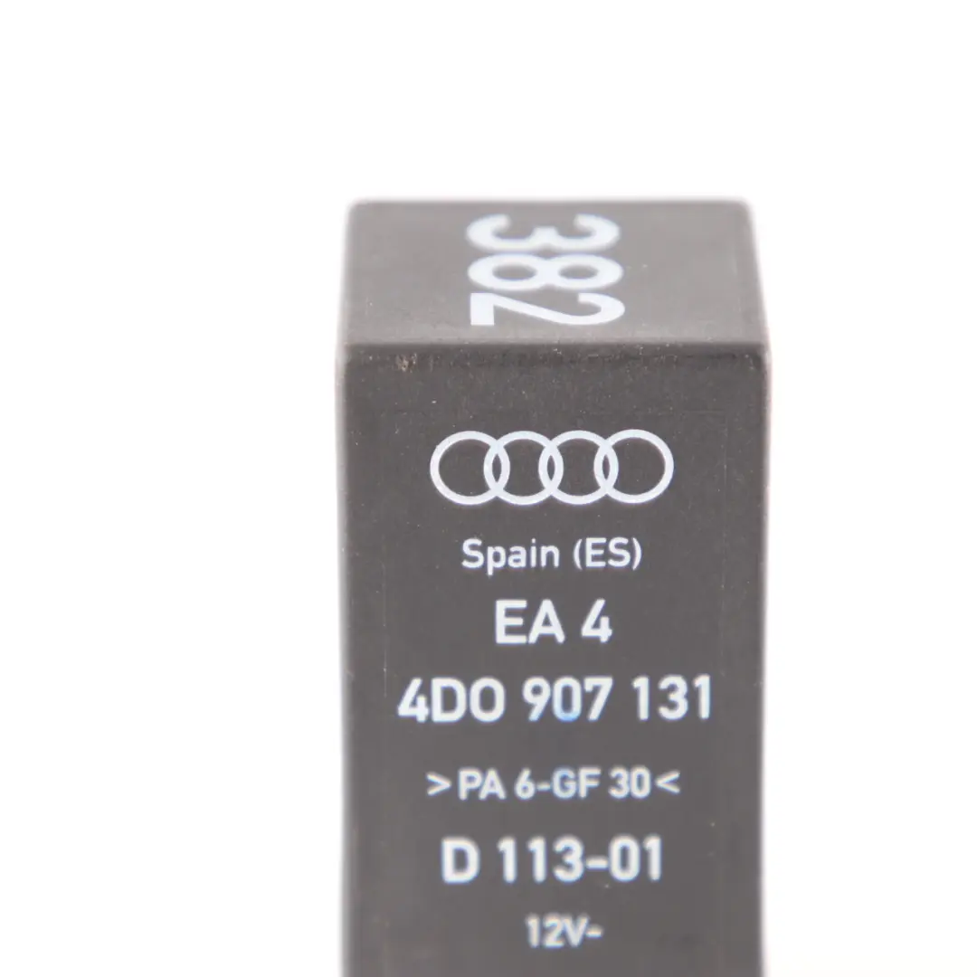 Modulo Unità Relè 4 Pin 12V 4D09907131 per Audi VW Volkswagen con numero di parte 4D0907131 Audi VW Volkswagen Modulo Unità Relè 4 Pin 12V 4D09907131 - SKU 4D0907131 - Numero di parte 4D0907131